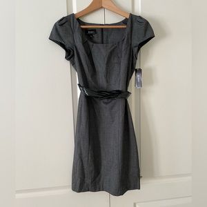 Cute fitted dress with removable belt size 1